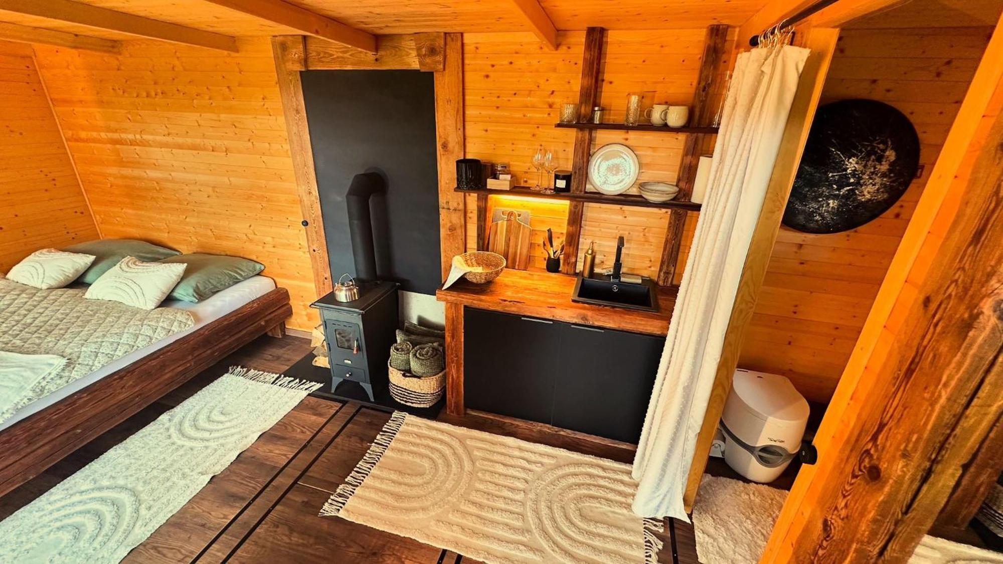 Tiny House - Schoulenka Pod Mirabelkami Luxury tent Chlumec (Cesky Krumlov)